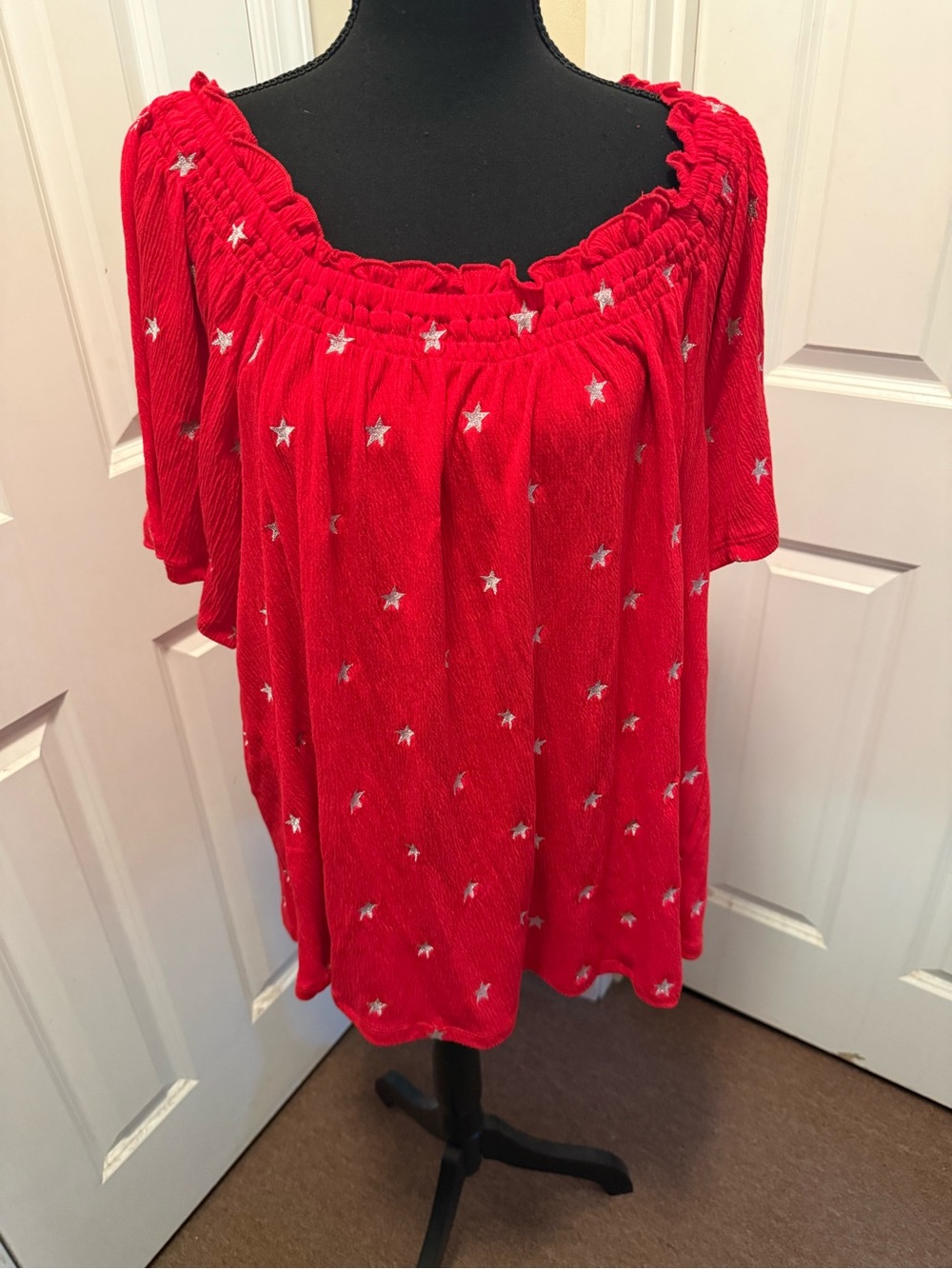 Women’s Lane Bryant  Red Off-Shoulder Star Print Top
